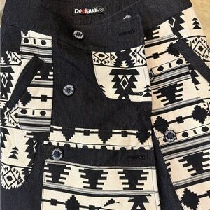 Desigual Monochrome Tribal Print Skirt 8/10 medium